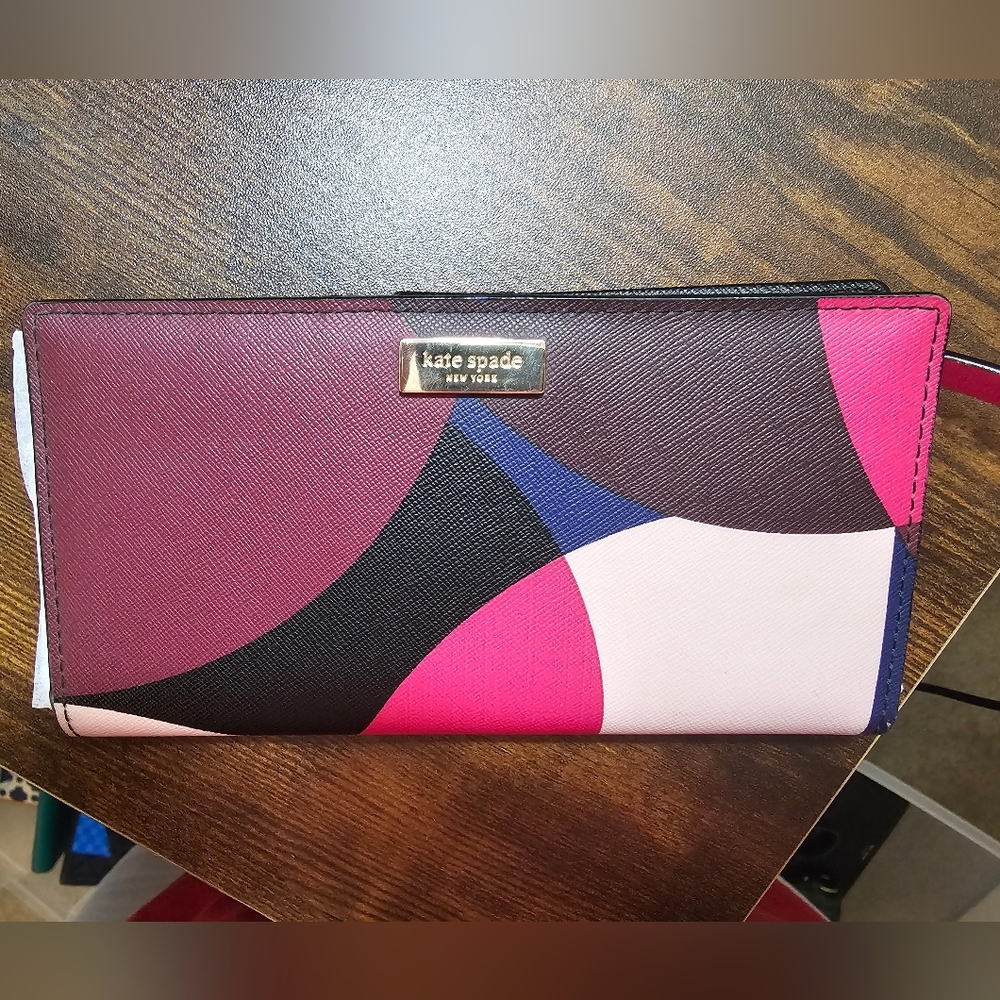 kate spade Pink Multi Geometric Wallet - Picture 2 of 8